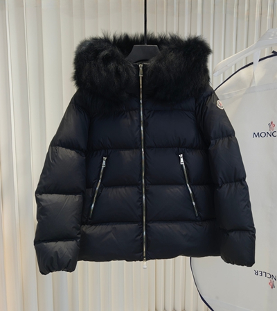 ハイクオリティダウンジャケット素材ディテール